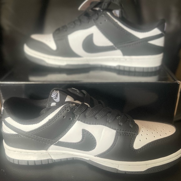 NIKE PANDA DUNK LOW RETRO (WHITE/BLACK) - Picture 2 of 4